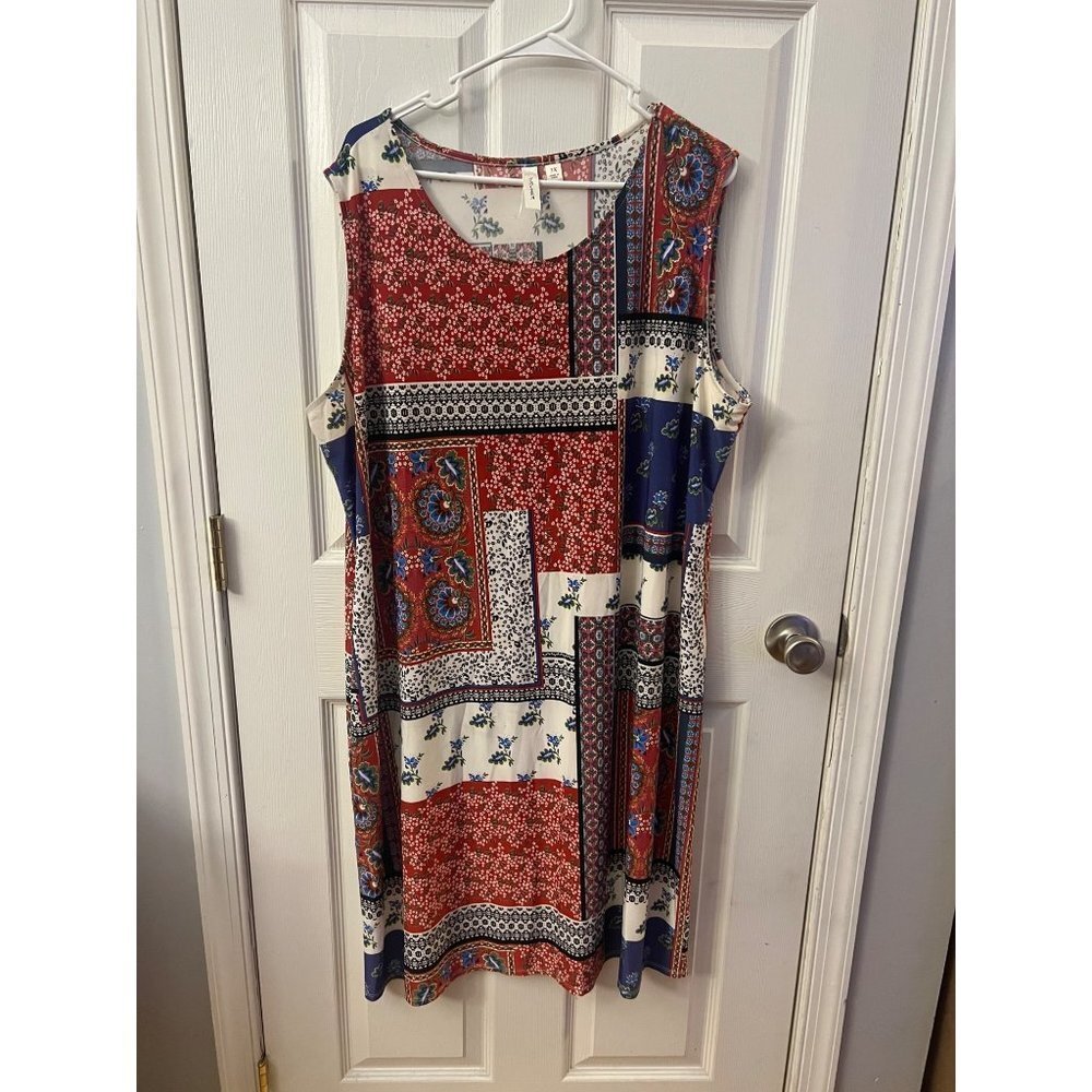 Tacera tank top dress multicolor patch dress.‎ Size 3X. Knee length.